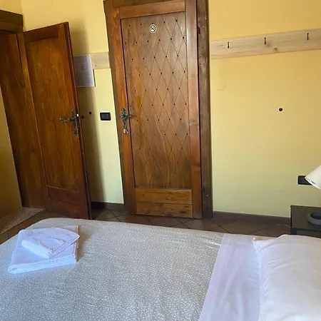 Vallelunga Konukevi *